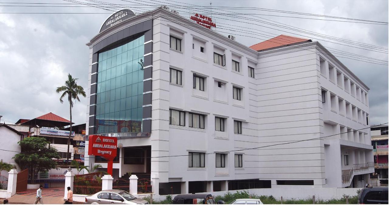 Ambalakkara Regency Otel Kottārakara Dış mekan fotoğraf