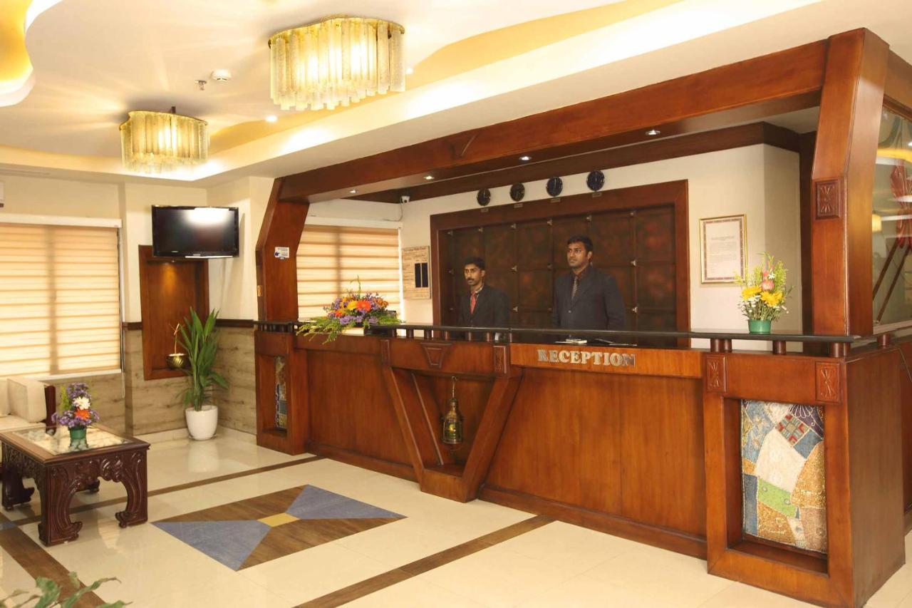 Ambalakkara Regency Otel Kottārakara Dış mekan fotoğraf