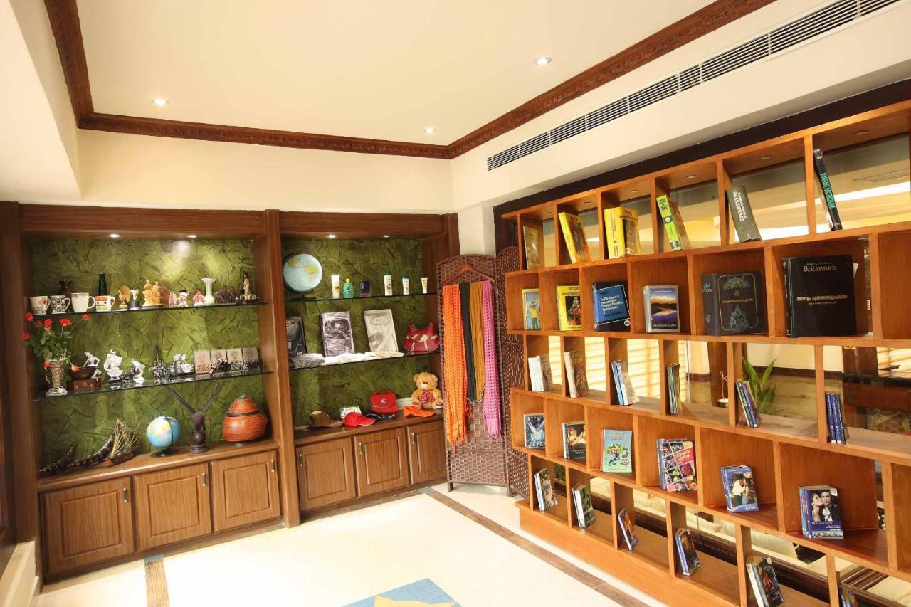 Ambalakkara Regency Otel Kottārakara Dış mekan fotoğraf