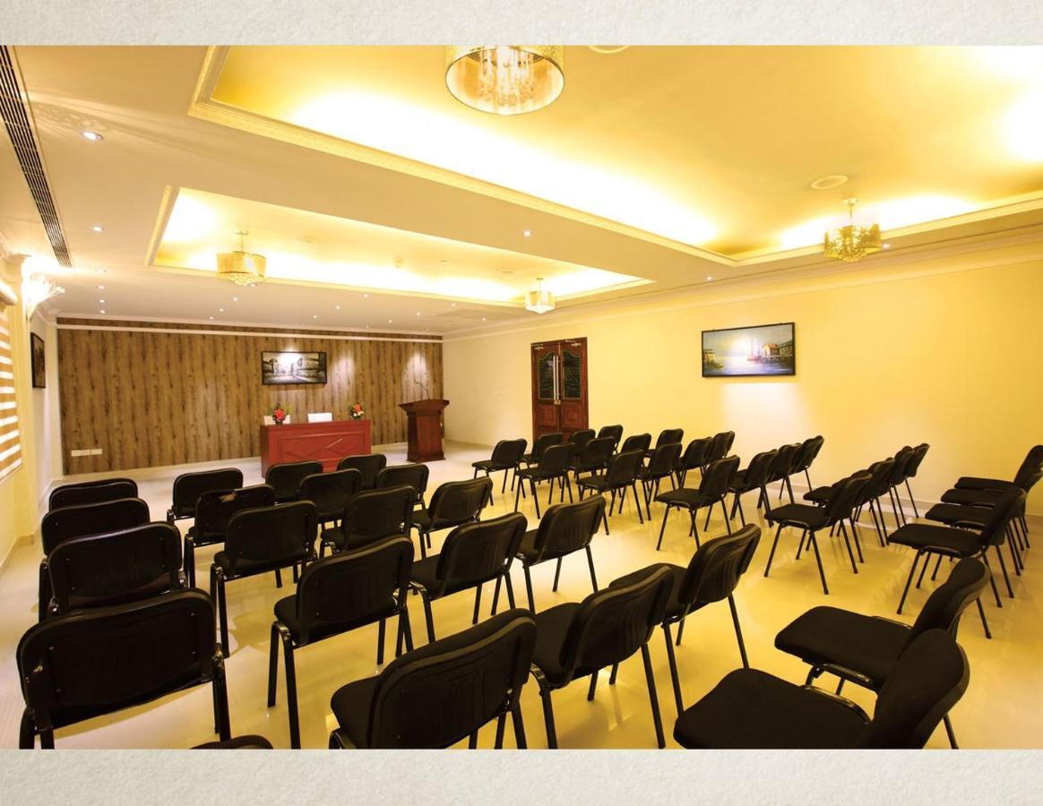 Ambalakkara Regency Otel Kottārakara Dış mekan fotoğraf